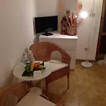 Nonna Maria Castellana Grotte